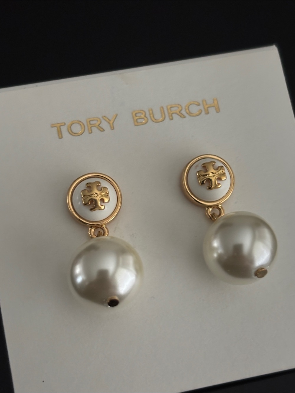 ⚜️Tory Burch Gold tone faux Pearl Drop Logo Earrings ⚜️
